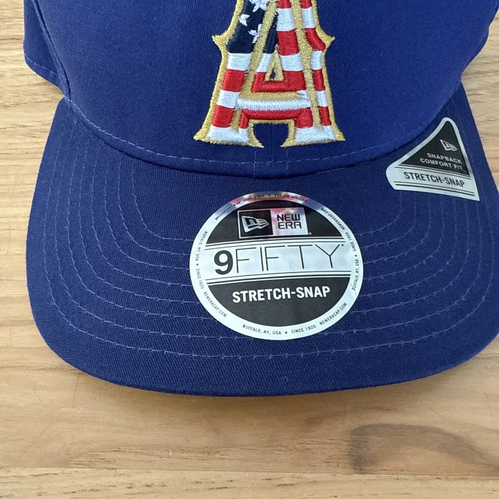 New Era Los Angeles Angels 4th of July Flag Logo 59FIFTY Hat Snap Back